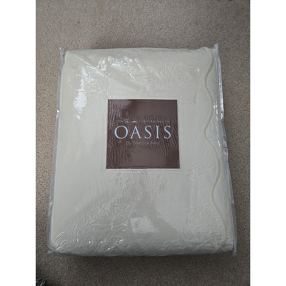 Peacock Alley Oasis Matelassé Coverlet Set 100%‎ Cotton Luxury Bedding + 2 Shams